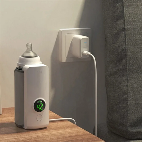 🍼 Portable Rechargeable Baby Bottle Warmer — With Temperature Display